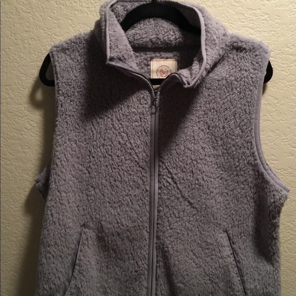 Sleeveless sweater